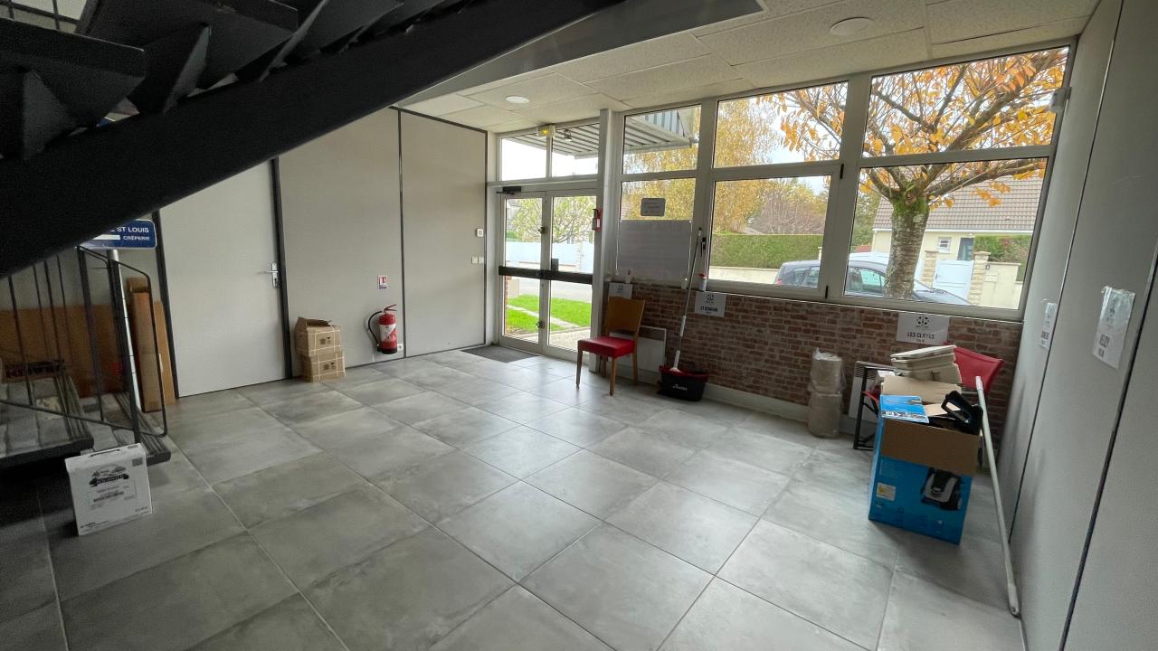 Local d'activité Les Essarts-le-Roi 396m² Vente local d'activité Les Essarts-le-Roi Yvelines OVACT2529113 5